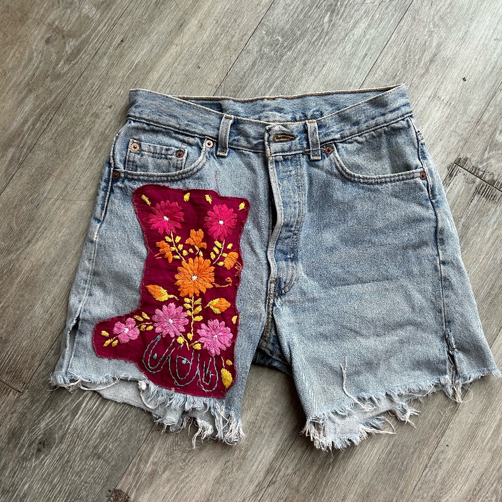 Vintage Levis 501 Denim Shorts with Hand Embroidered Patch Waist Size 30, Small